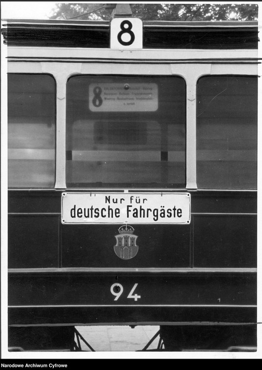 Nur für Deutsche (tylko dla Niemców) – napis umieszczany podczas II wojny światowej w okupowanych przez Niemcy Polsce