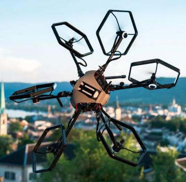  Voliro - sześciowirnikowy "akrobatyczny" dron studentów z Zurychu