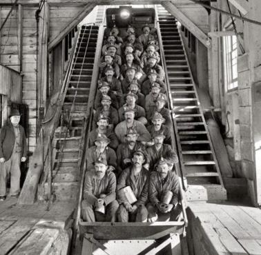 Górnicy, kopalnia miedzi koło Calumet, USA, 1905