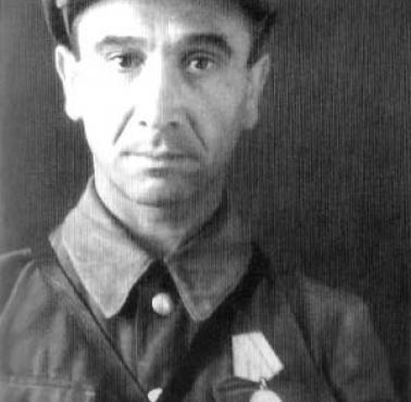 16 IX 1943 Komenda Główna AK wydała rozkaz o :  "zwalczaniu,wyniszczających Polską ludność band komunistycznych i rabunkowych".