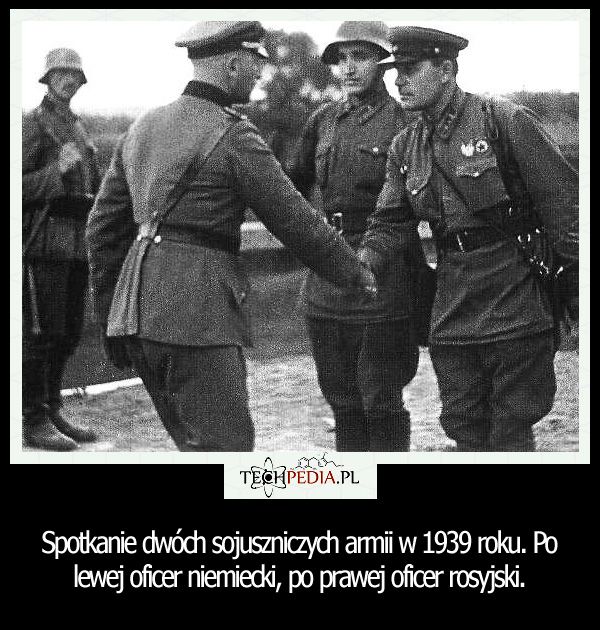 Spotkanie dwóch sojuszniczych armii w 1939 roku. Po lewej oficer niemiecki, po prawej oficer rosyjski.