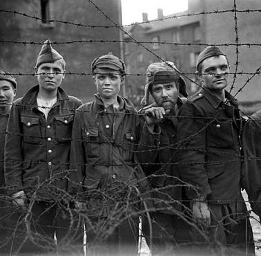 Sowieccy żołnierze uwolnienie przez aliantów (Lotaryngia, Francja). 